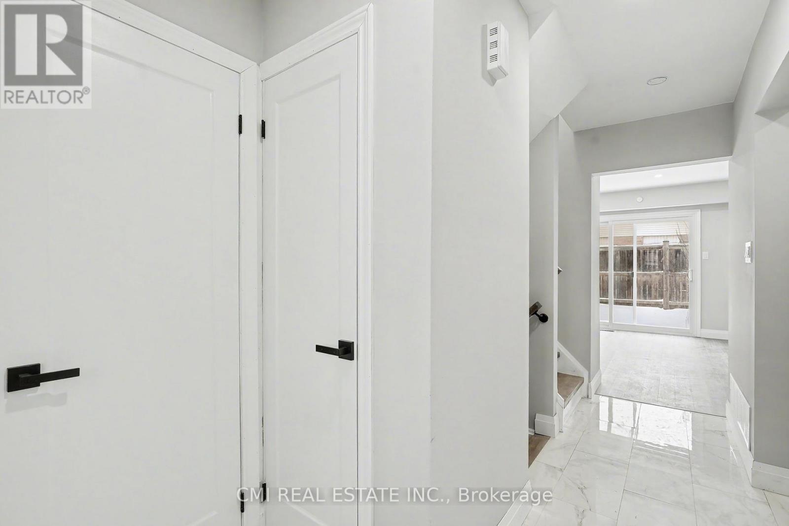 12 - 125 Sekura Crescent, Cambridge, Ontario  N1R 8B4 - Photo 5 - X12742624