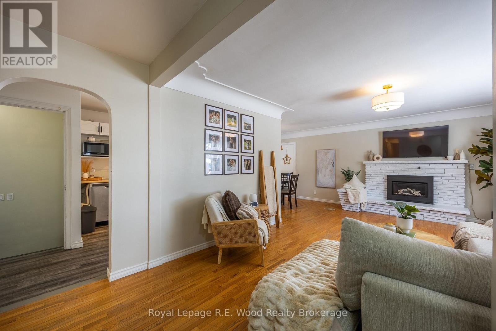 146 Lisgar Avenue, Tillsonburg, Ontario  N4G 3L7 - Photo 4 - X12742736