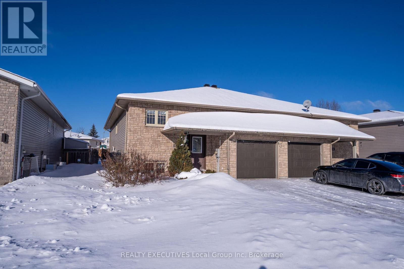 22 Perut Place, North Bay, Ontario  P1B 0B5 - Photo 2 - X12742766
