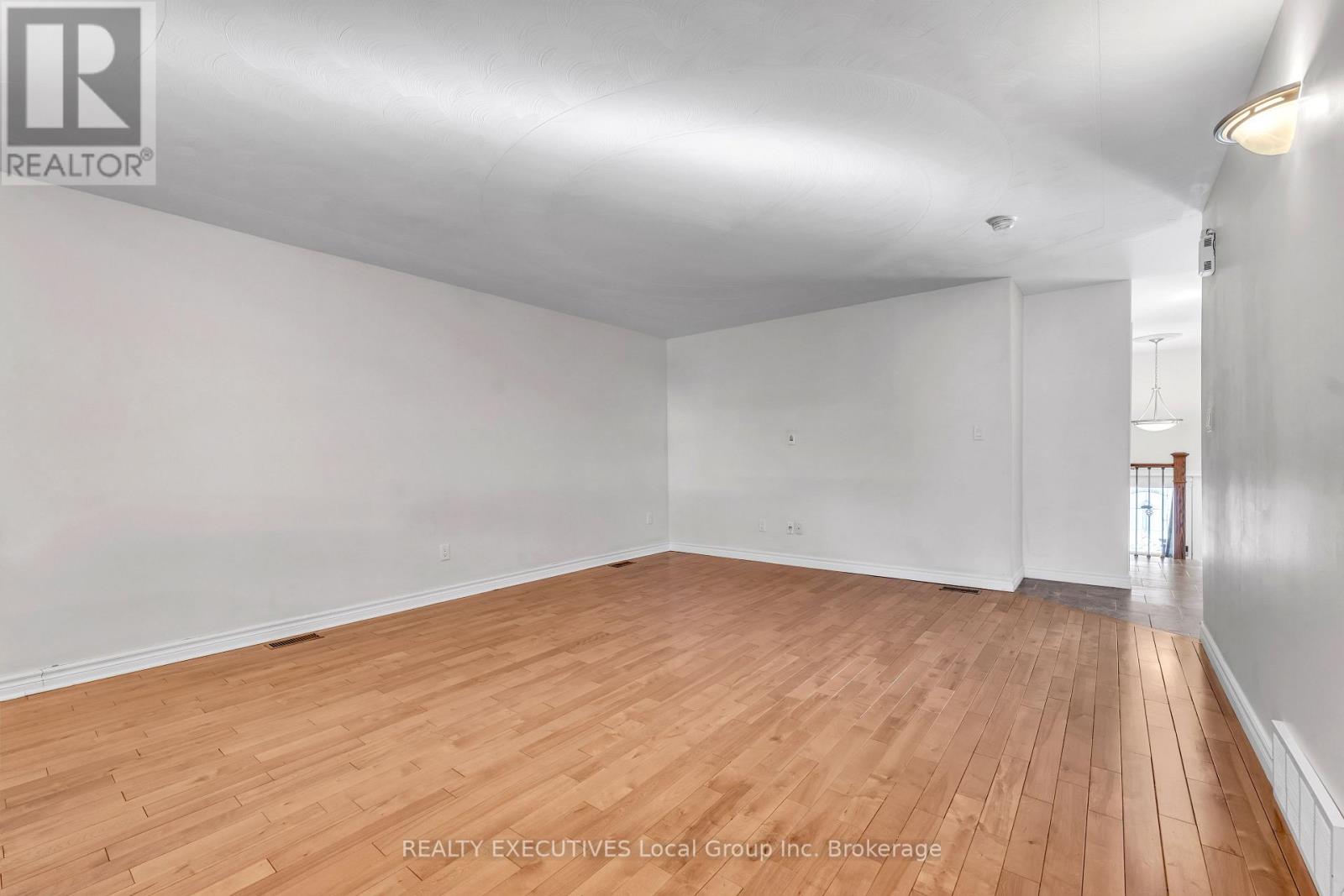 22 Perut Place, North Bay, Ontario  P1B 0B5 - Photo 33 - X12742766