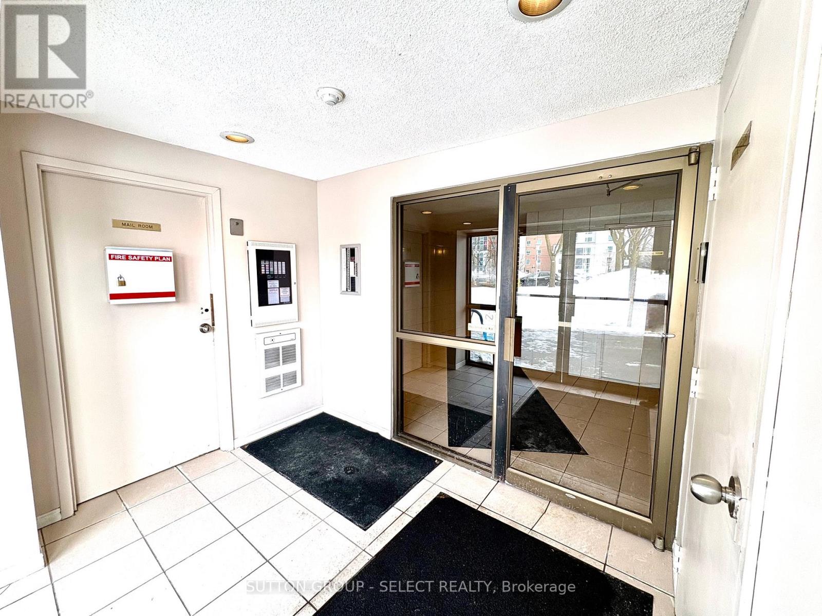 505 - 626 First Street, London East, Ontario  N5V 2A2 - Photo 3 - X12724346