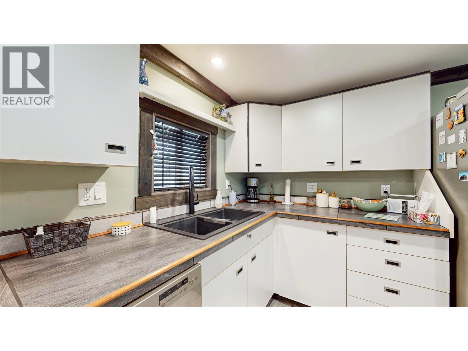 2230 33rd Avenue N, Cranbrook, British Columbia  V1C 3Y9 - Photo 8 - 10374353