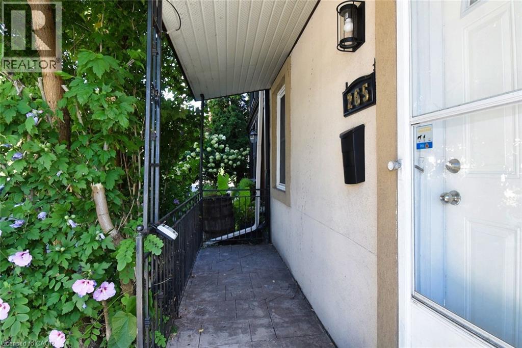 265 Hunter Street W, Hamilton, Ontario  L8P 1S2 - Photo 3 - 40801479