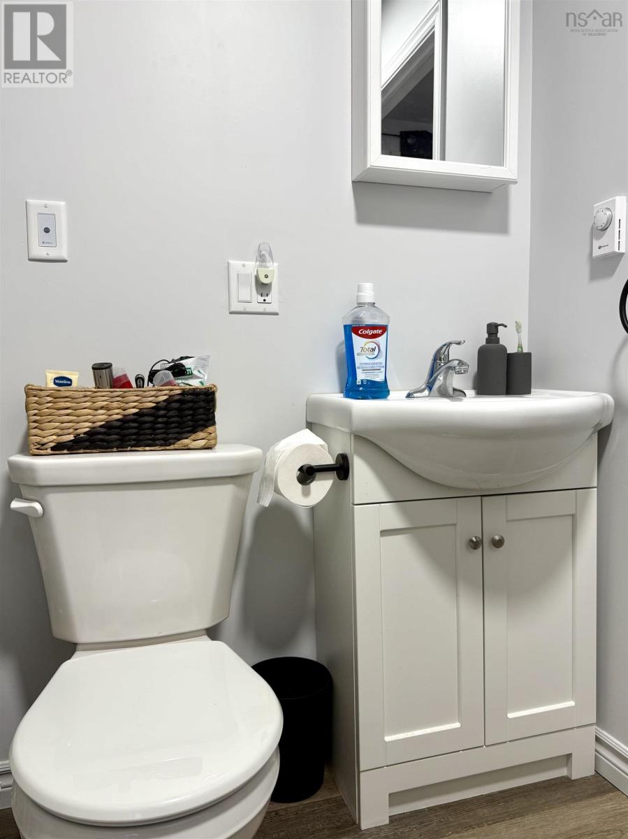 10 Pioneer Street, Springhill, Nova Scotia  B0M 1X0 - Photo 34 - 202526302