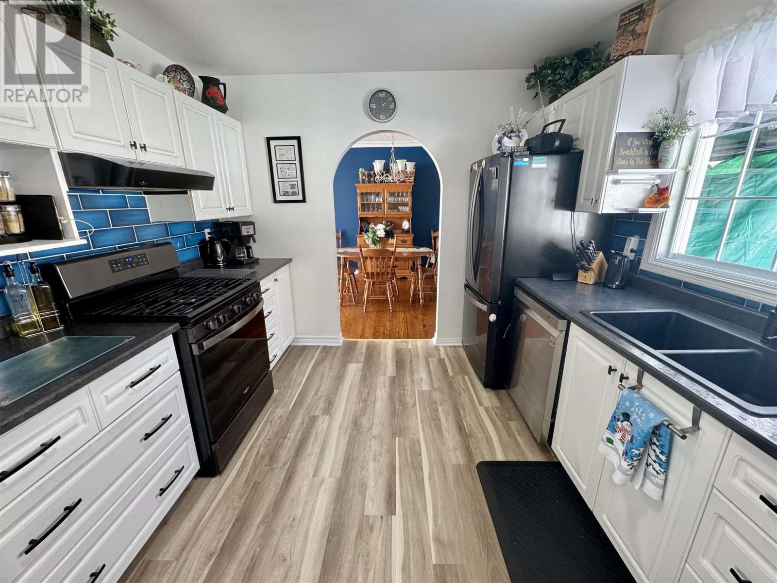 40 Axmith Ave, Elliot Lake, Ontario  P5A 1B7 - Photo 11 - SM260199