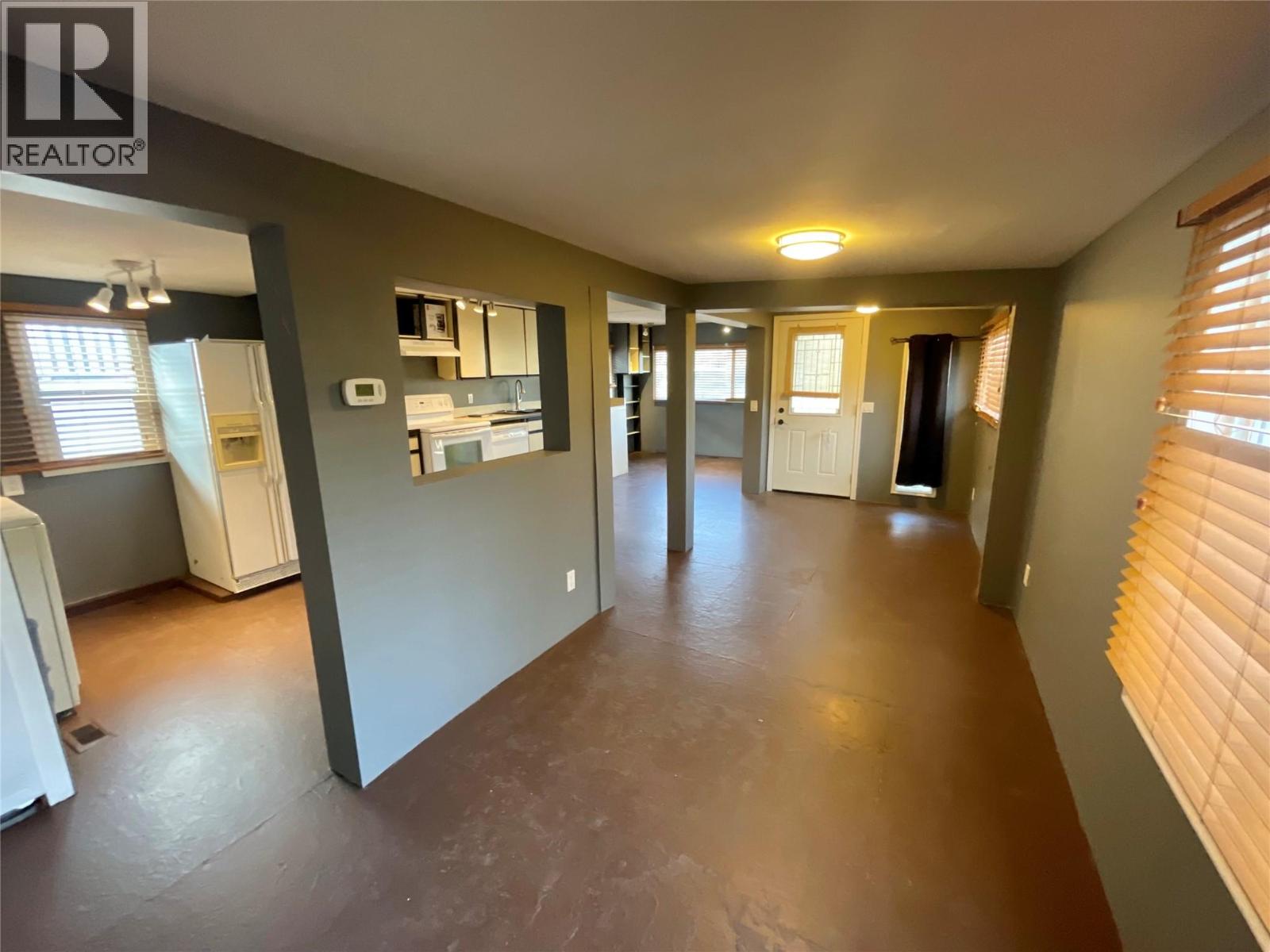 4395 TRANS CANADA  E Highway Unit# 32 Kamloops Photo 6