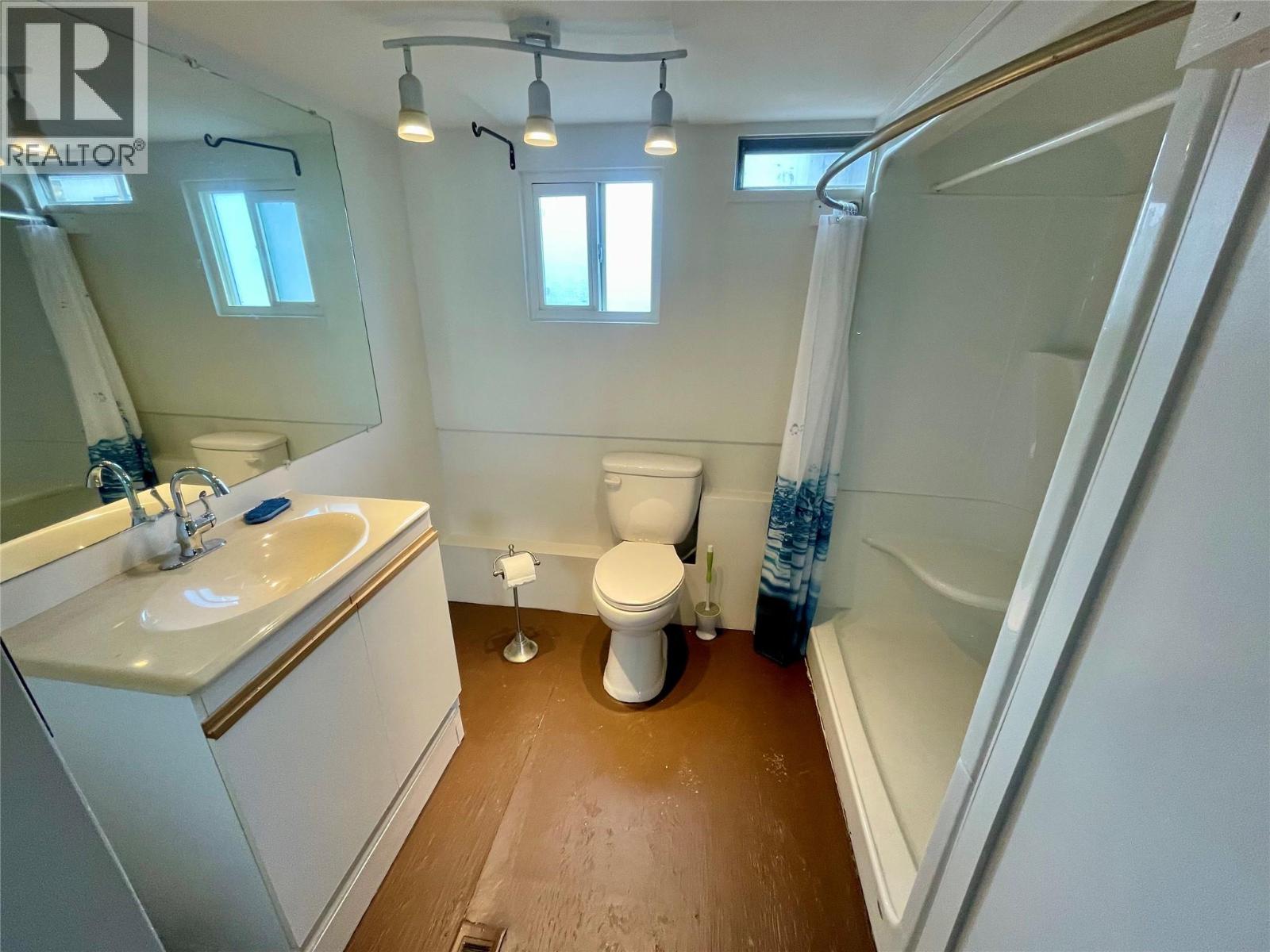 4395 TRANS CANADA  E Highway Unit# 32 Kamloops Photo 9