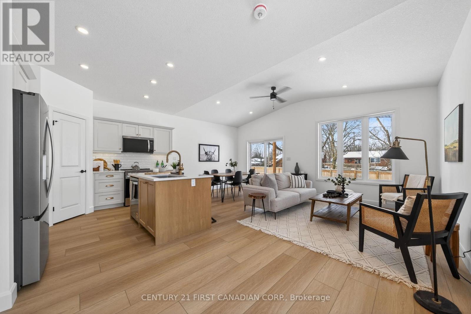 9 Twynstra Street, North Middlesex, Ontario  N0M 1A0 - Photo 10 - X12742750