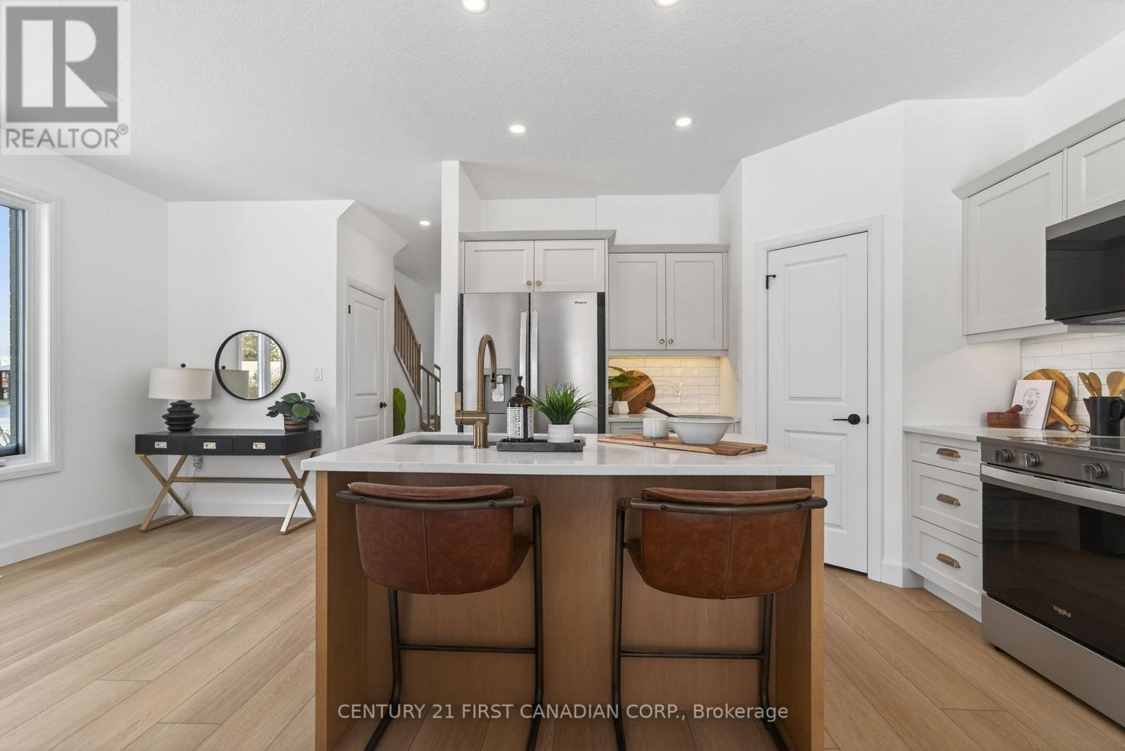 9 Twynstra Street, North Middlesex, Ontario  N0M 1A0 - Photo 13 - X12742750