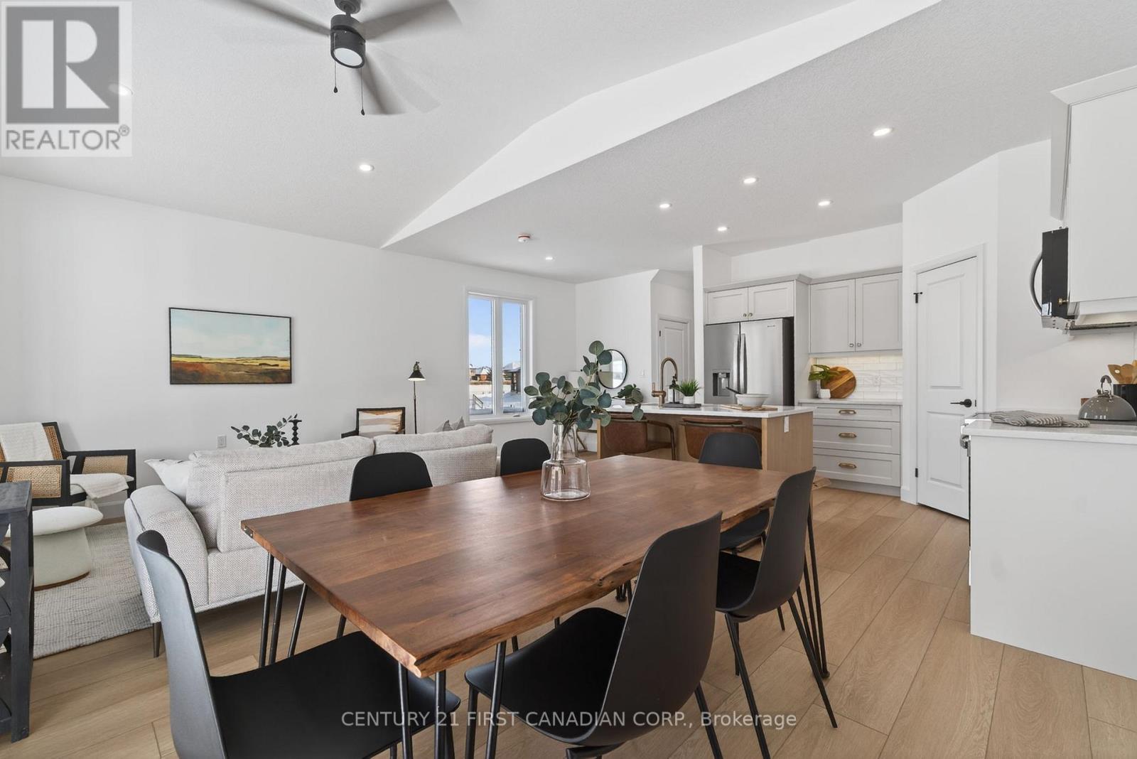 9 Twynstra Street, North Middlesex, Ontario  N0M 1A0 - Photo 19 - X12742750