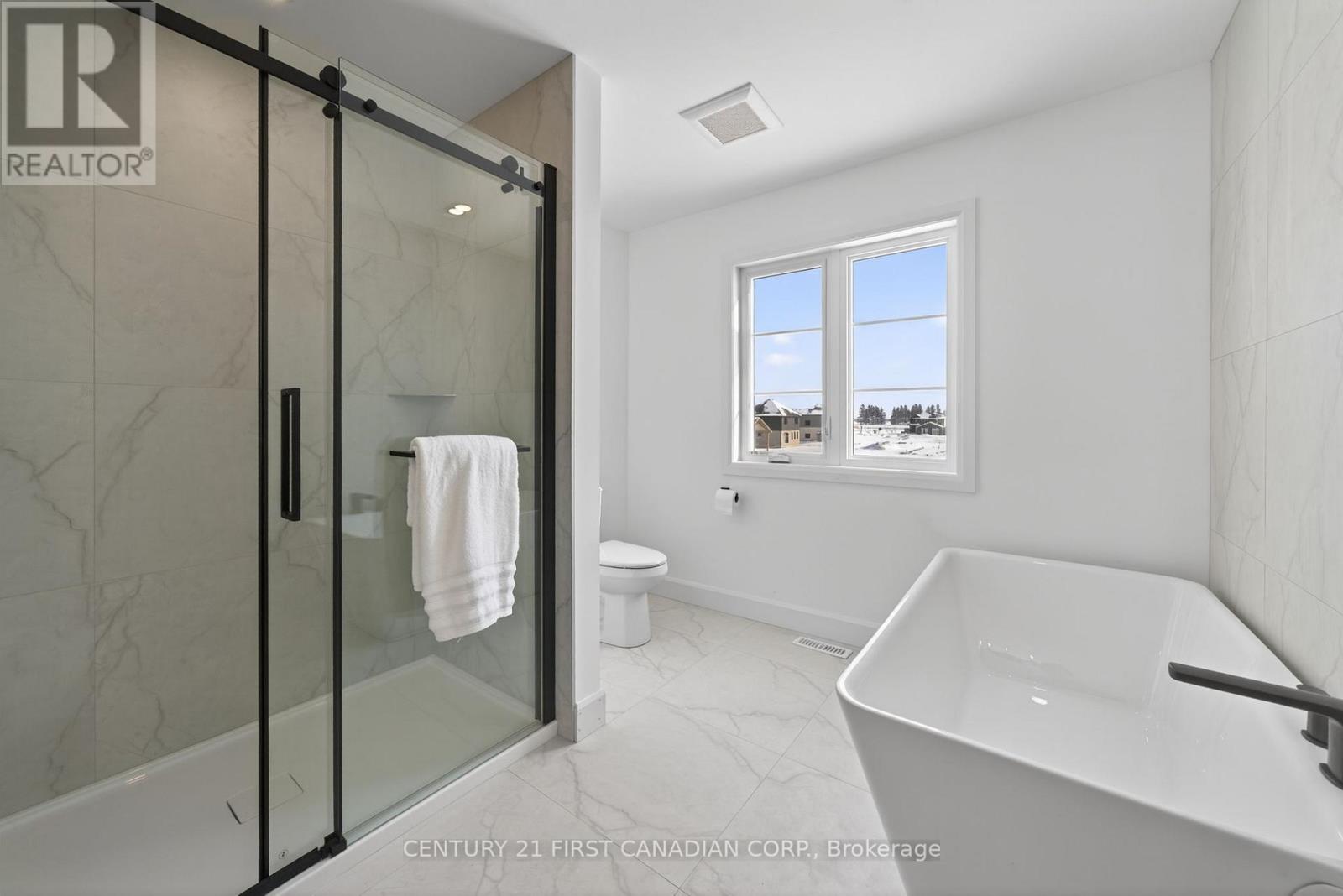 9 Twynstra Street, North Middlesex, Ontario  N0M 1A0 - Photo 24 - X12742750