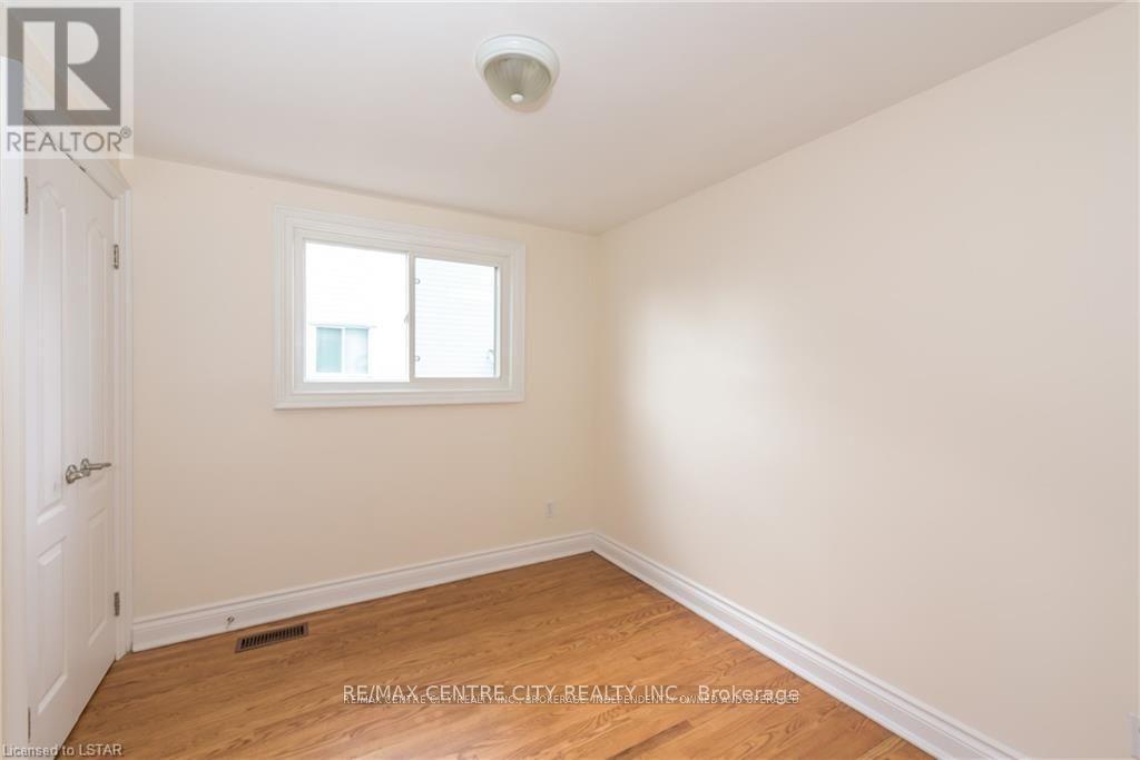 231 Banbury Road, London South, Ontario  N5Z 4M1 - Photo 15 - X12742752