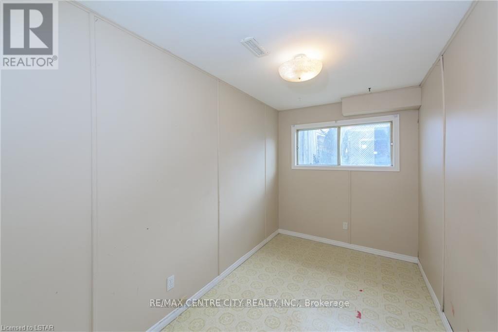 231 Banbury Road, London South, Ontario  N5Z 4M1 - Photo 18 - X12742752