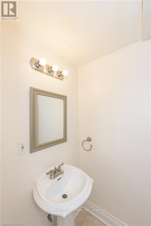 231 Banbury Road, London South, Ontario  N5Z 4M1 - Photo 19 - X12742752