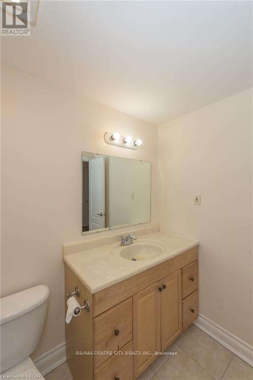 231 Banbury Road, London South, Ontario  N5Z 4M1 - Photo 17 - X12742754