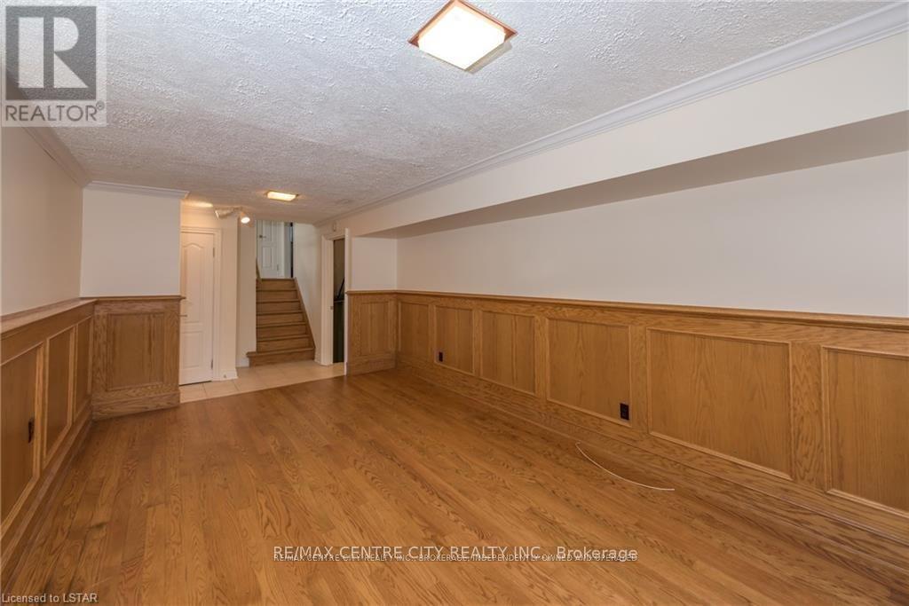 231 Banbury Road, London South, Ontario  N5Z 4M1 - Photo 21 - X12742754