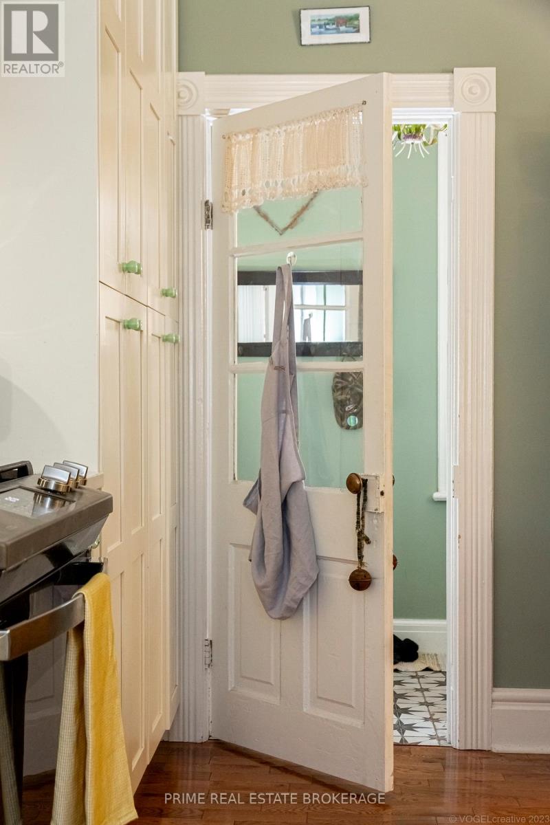 365 William Street, South Huron, Ontario  N0M 1S2 - Photo 18 - X12742772