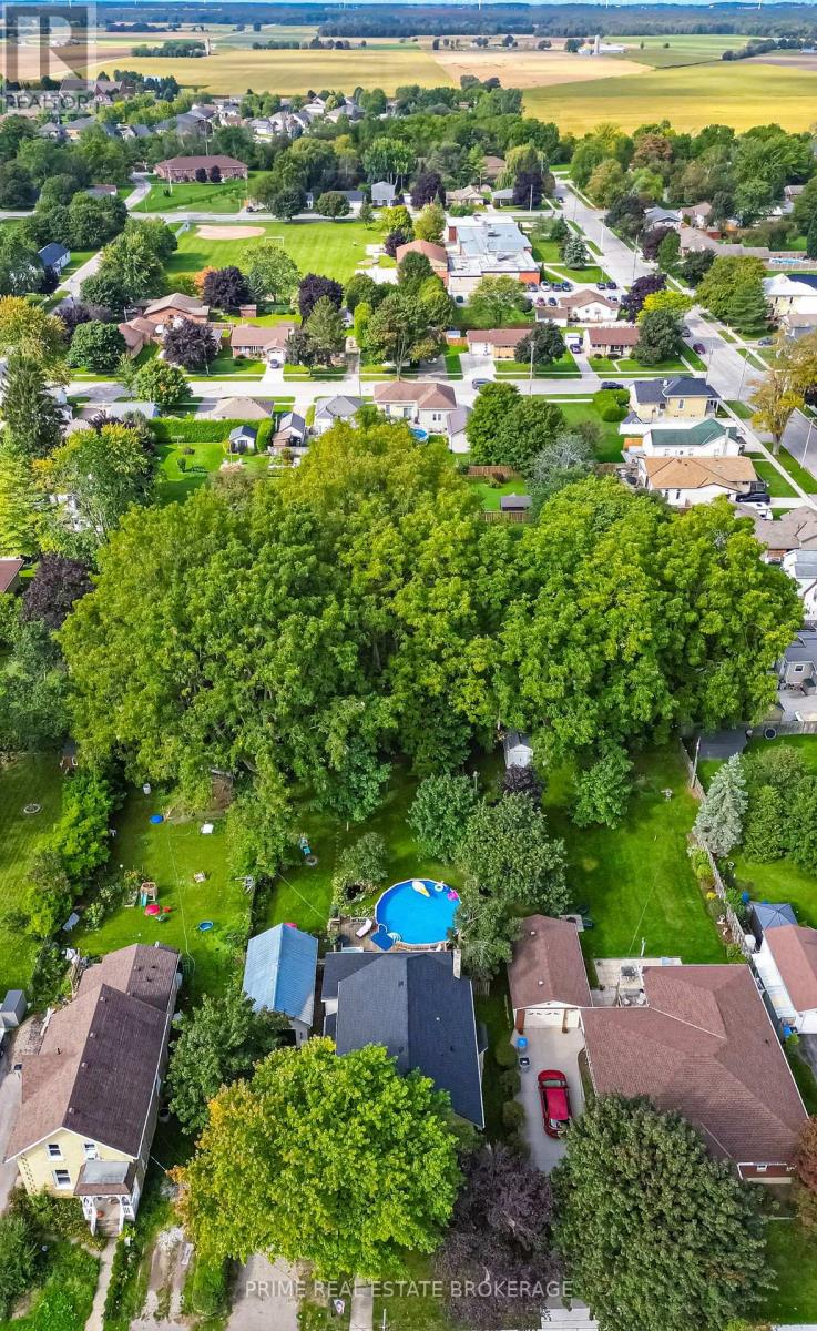 Photo 42 of 49 for 365 William Street