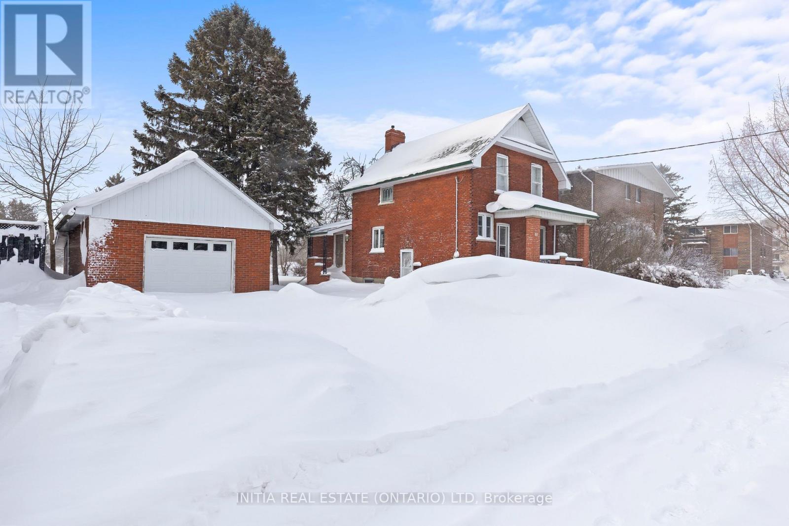 201 NORFOLK STREET, Stratford, Ontario