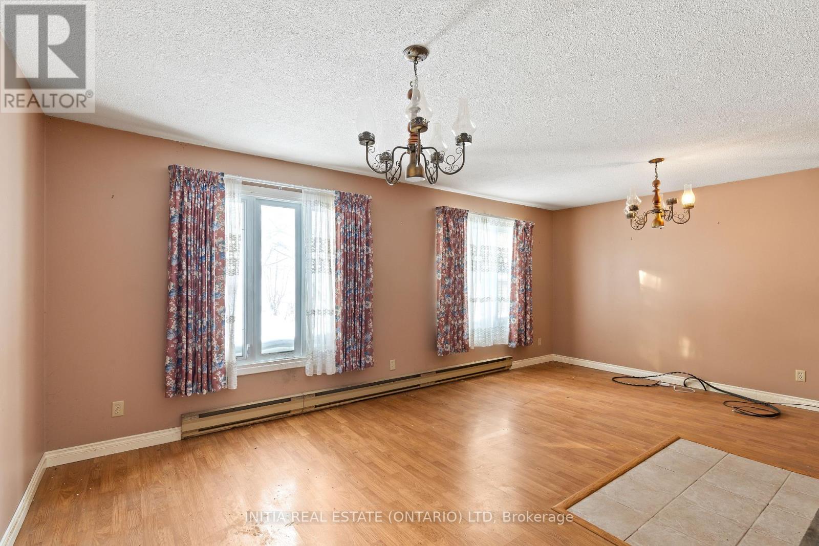 201 Norfolk Street, Stratford, Ontario  N5A 3Z1 - Photo 12 - X12742820