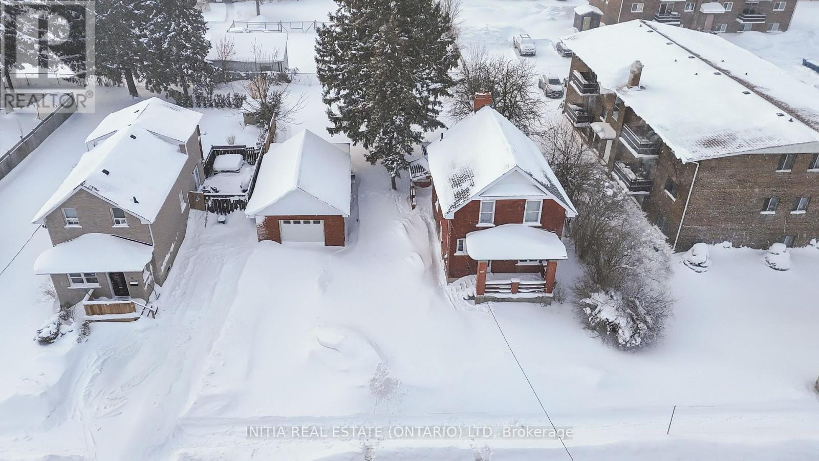 201 Norfolk Street, Stratford, Ontario  N5A 3Z1 - Photo 2 - X12742820