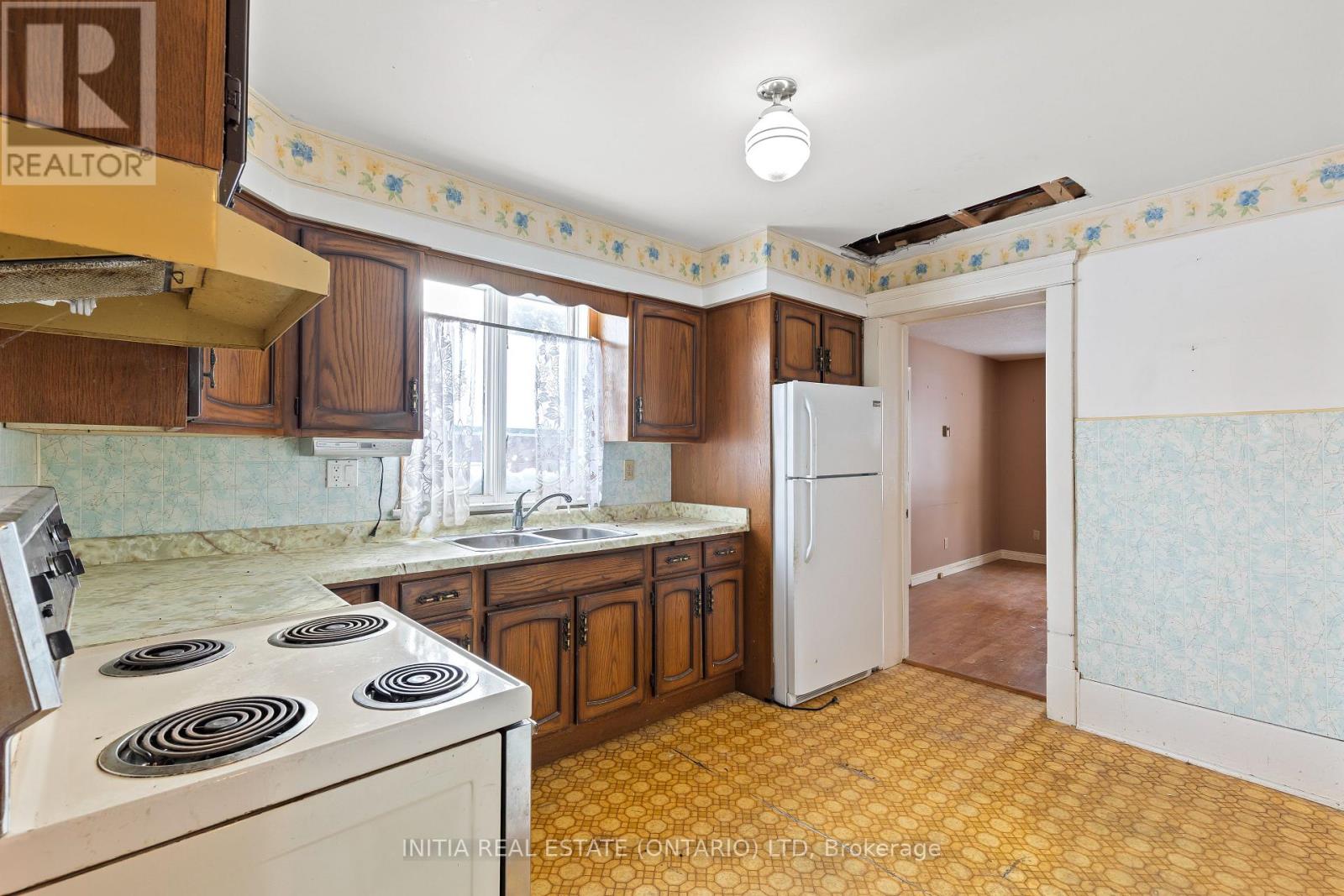 201 Norfolk Street, Stratford, Ontario  N5A 3Z1 - Photo 9 - X12742820