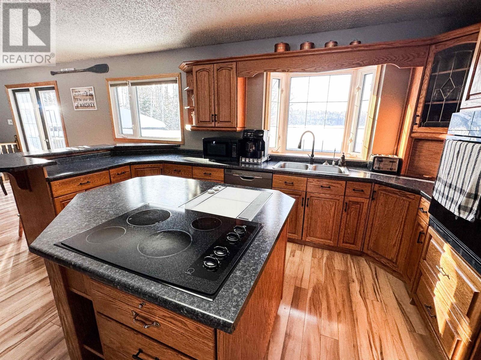 481 Goldpines Hwy, Ear Falls, Ontario  P0V 1T0 - Photo 4 - TB2600143