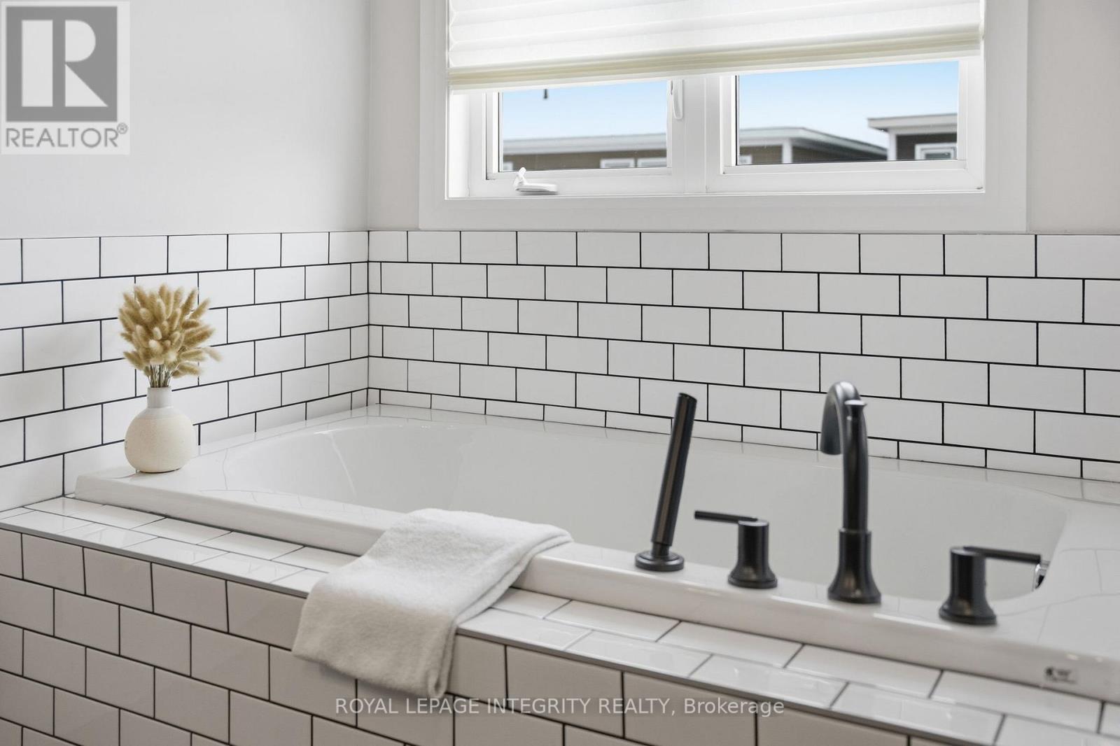 52 Hackamore Crescent, Ottawa, Ontario  K0A 2Z0 - Photo 18 - X12742718