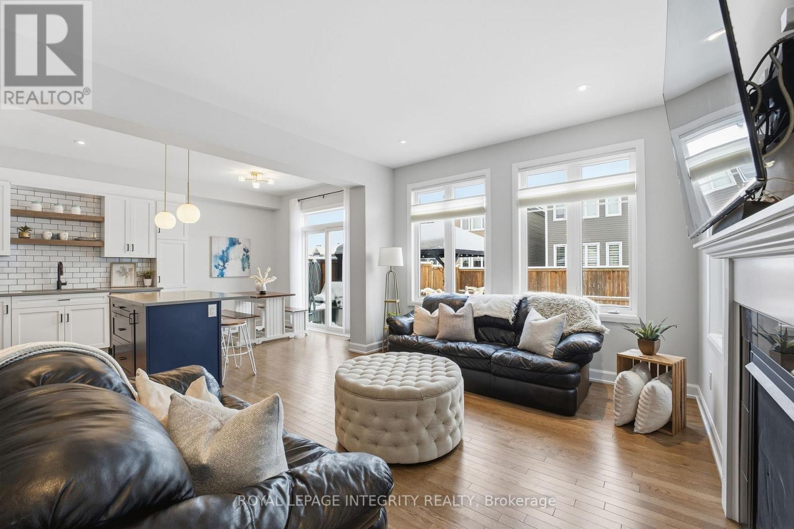 52 Hackamore Crescent, Ottawa, Ontario  K0A 2Z0 - Photo 2 - X12742718