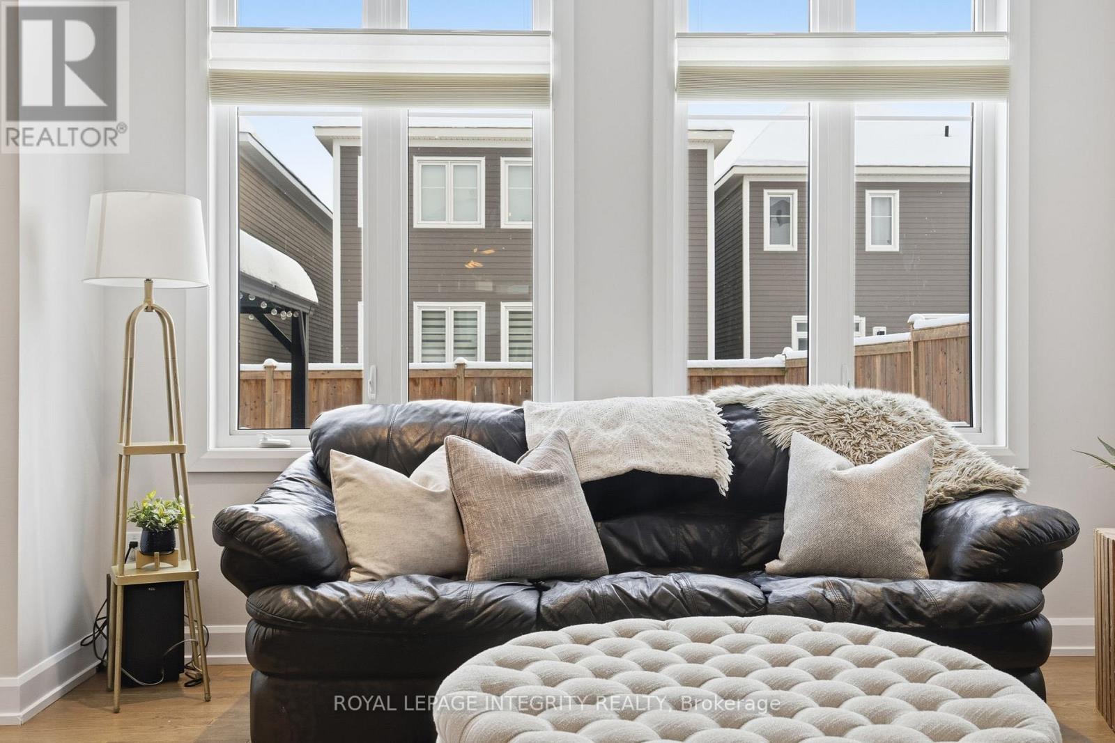 52 Hackamore Crescent, Ottawa, Ontario  K0A 2Z0 - Photo 3 - X12742718