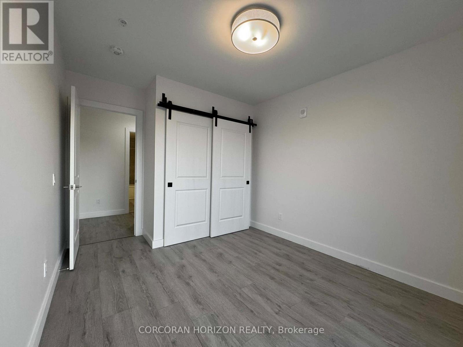 712 - 15 Glebe Street W, Cambridge, Ontario  N1S 0C3 - Photo 11 - X12682352