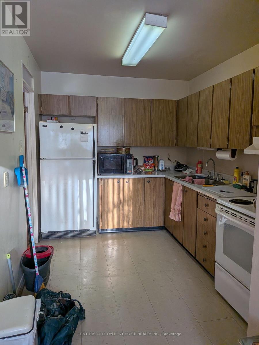 89 - 14 London Green Court E, Toronto, Ontario  M3N 1K2 - Photo 6 - W12740456