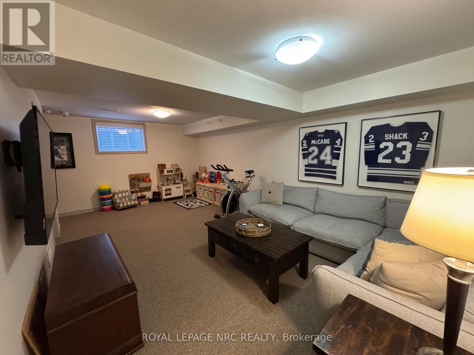 11 Violet Street, St. Catharines, Ontario  L2S 2X1 - Photo 26 - X12742806