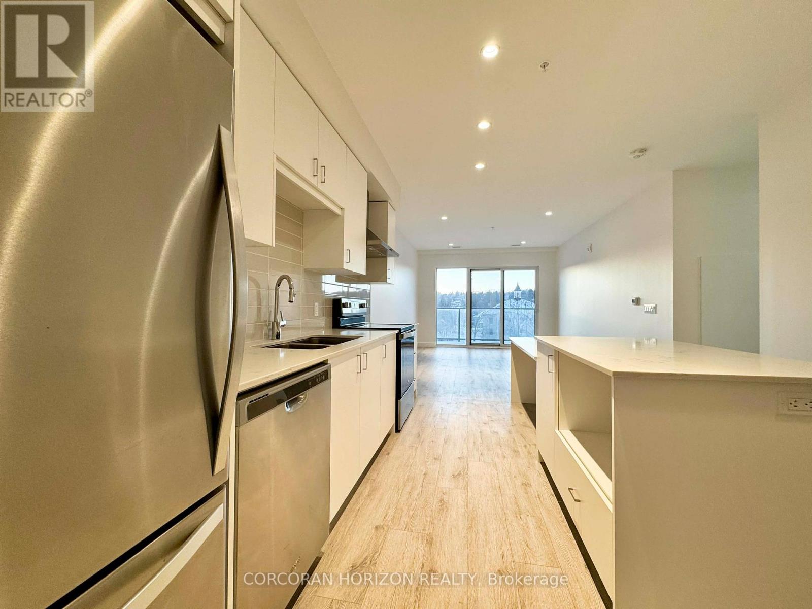 712 - 15 Glebe Street W, Cambridge, Ontario  N1S 0C3 - Photo 5 - X12682352