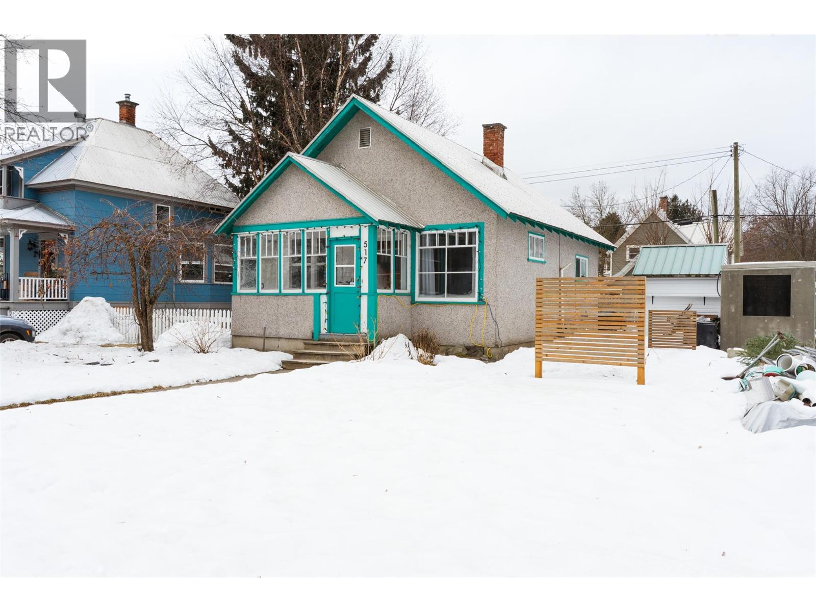 517 Second Street W, &nbsp; Revelstoke &nbsp; V0E2S0