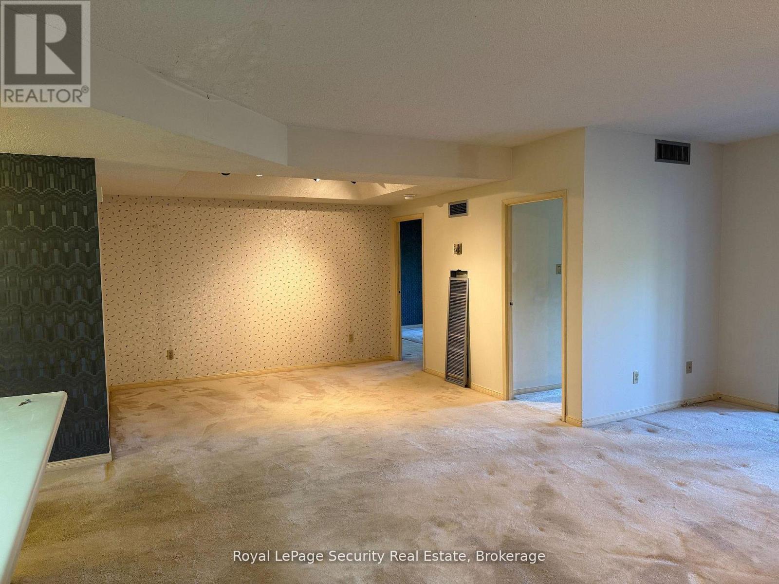 10 - 20 Glebe Road W, Toronto, Ontario M5P 1C9 - Photo 4 - C12742764