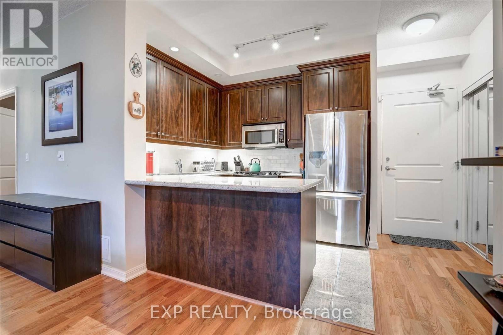 210 - 21 Grand Magazine Street, Toronto, Ontario  M5V 1B5 - Photo 5 - C12742796