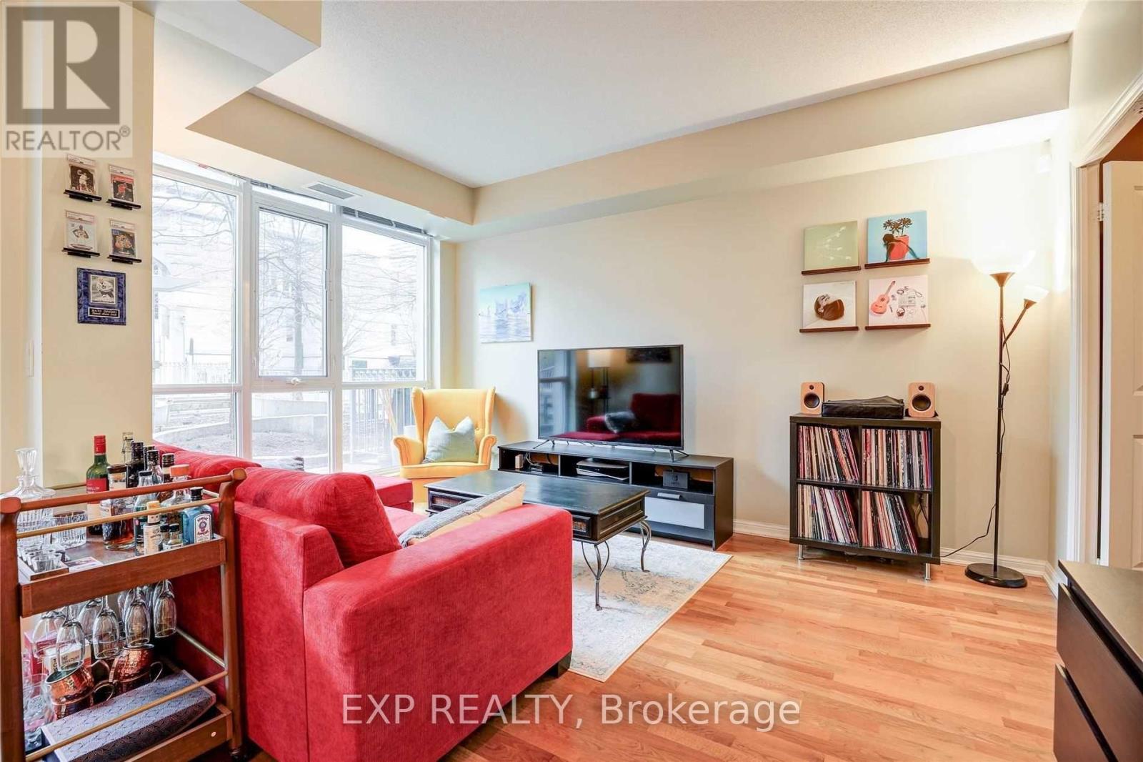 210 - 21 Grand Magazine Street, Toronto, Ontario  M5V 1B5 - Photo 8 - C12742796