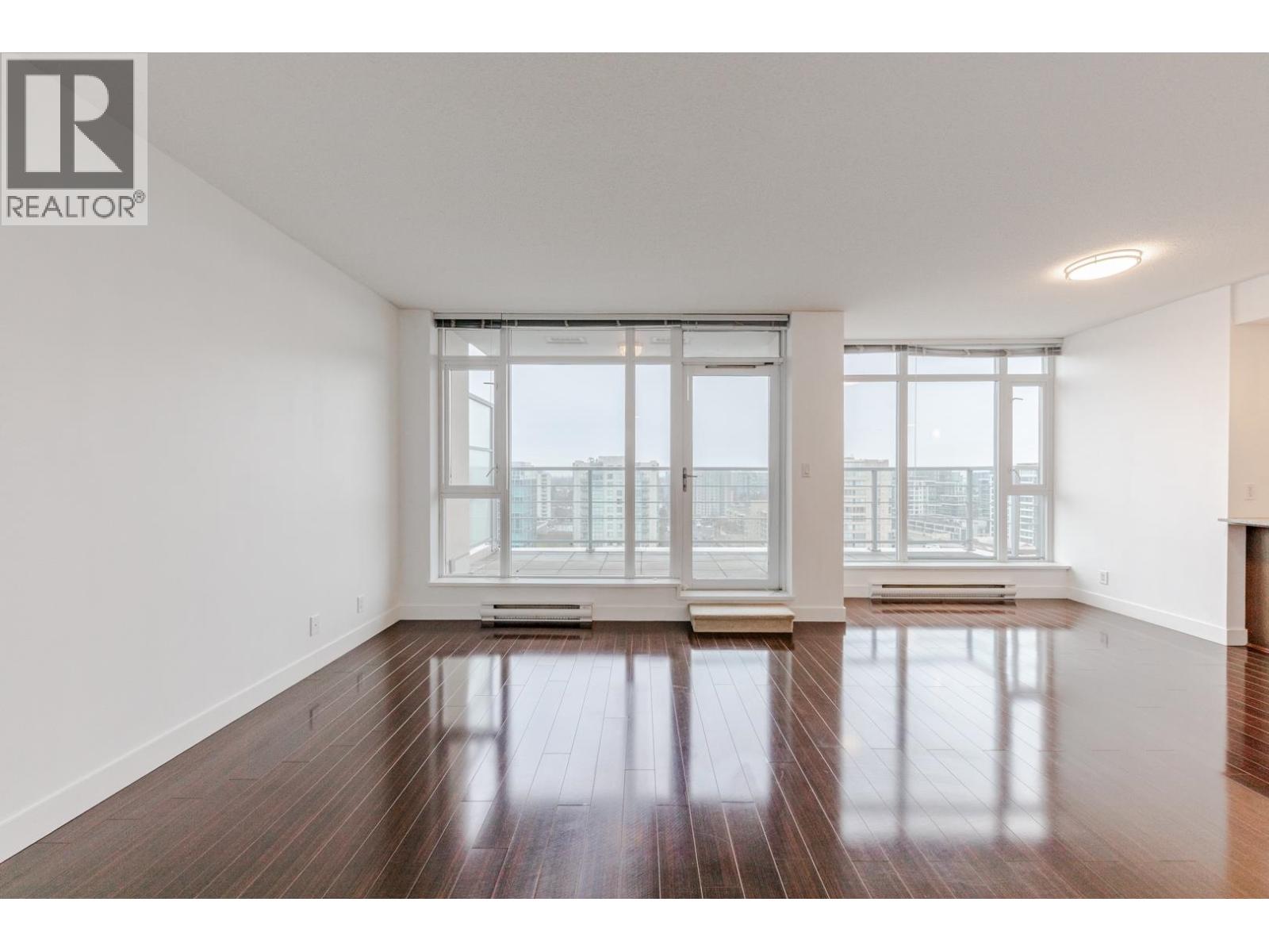 Listing Picture 16 of 37 : 1801 8068 WESTMINSTER HIGHWAY, Richmond / 烈治文 - 魯藝地產 Yvonne Lu Group - MLS Medallion Club Member