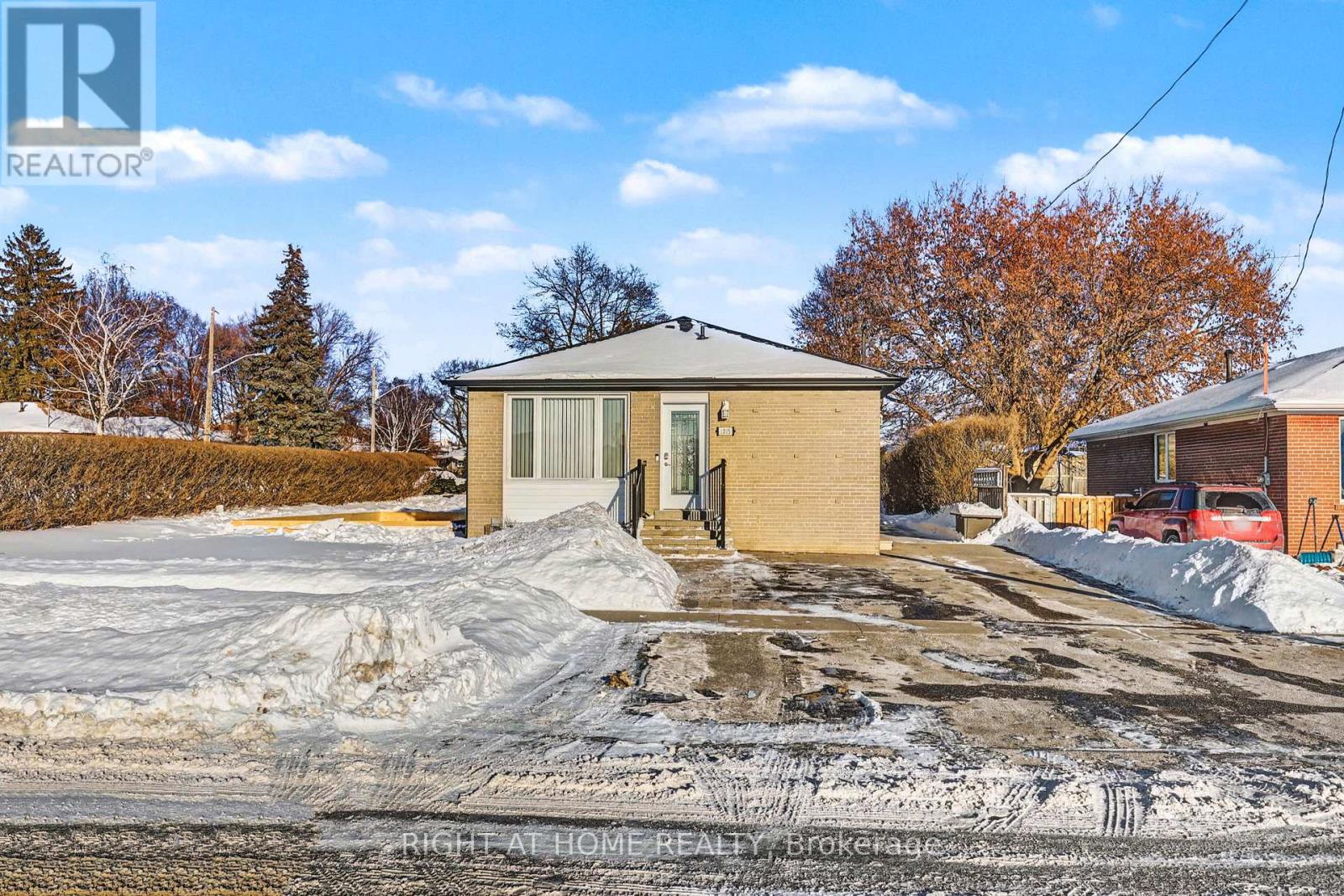 1015 WALTON BOULEVARD, Whitby, Ontario