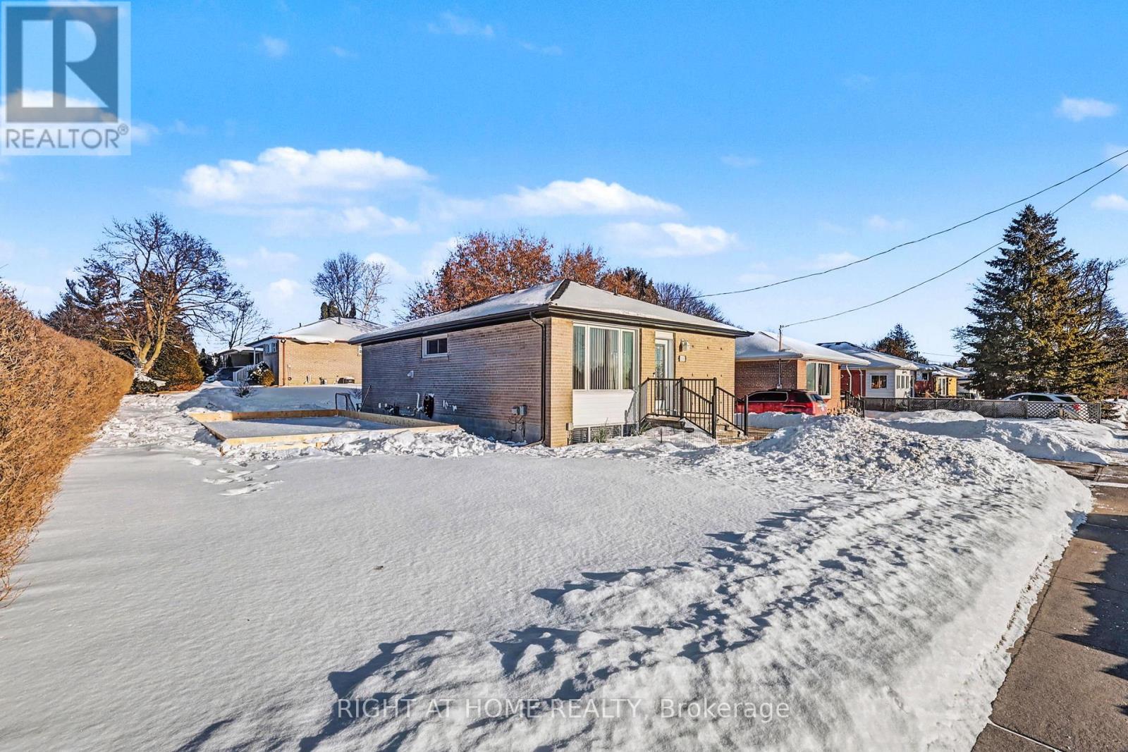 1015 Walton Boulevard, Whitby, Ontario  L1N 3G8 - Photo 3 - E12742776