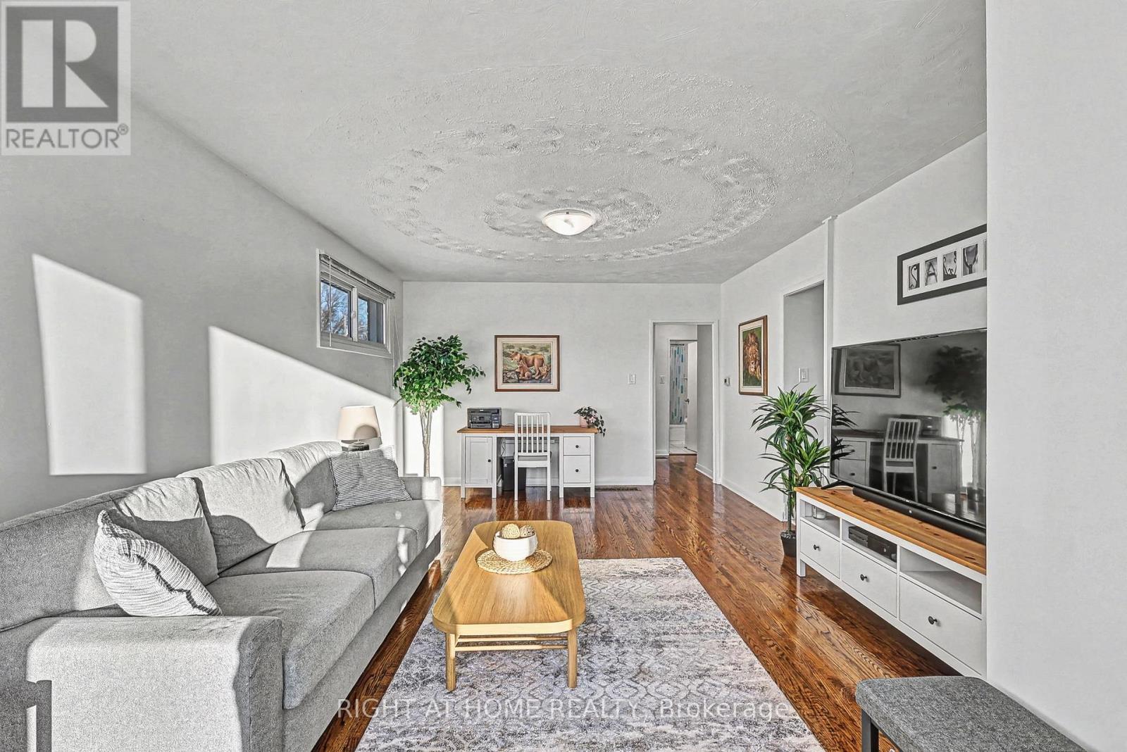 1015 Walton Boulevard, Whitby, Ontario  L1N 3G8 - Photo 5 - E12742776