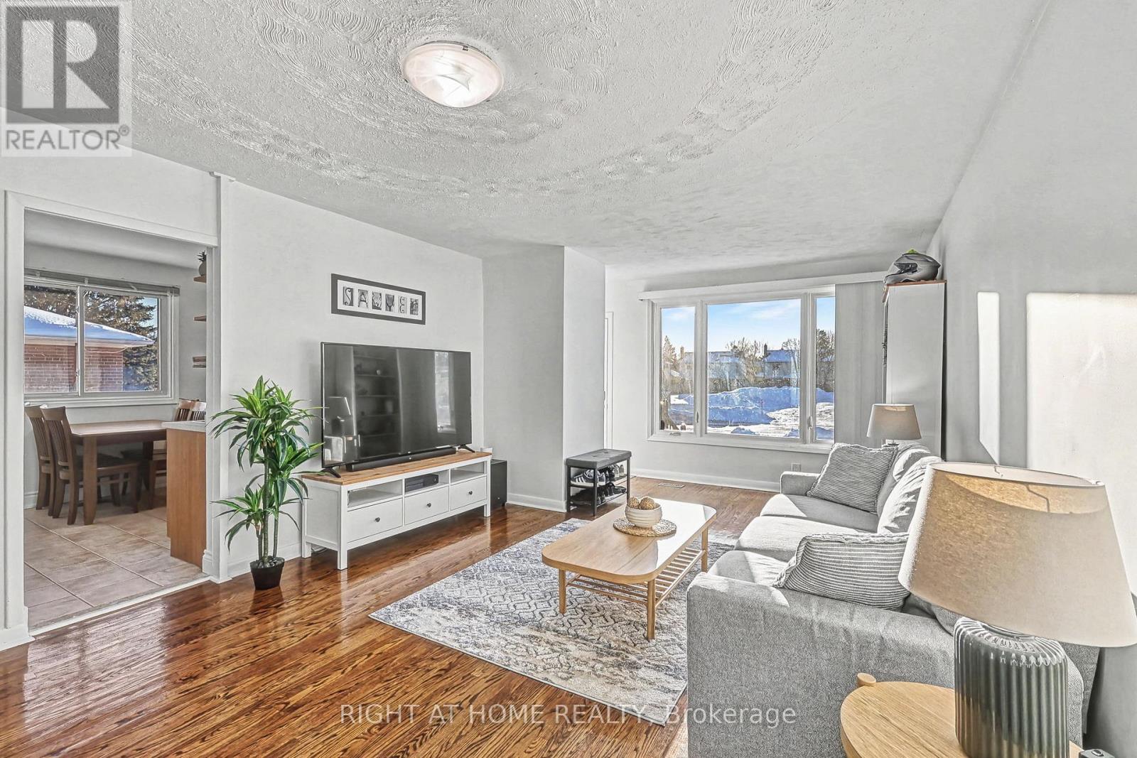 1015 Walton Boulevard, Whitby, Ontario  L1N 3G8 - Photo 6 - E12742776