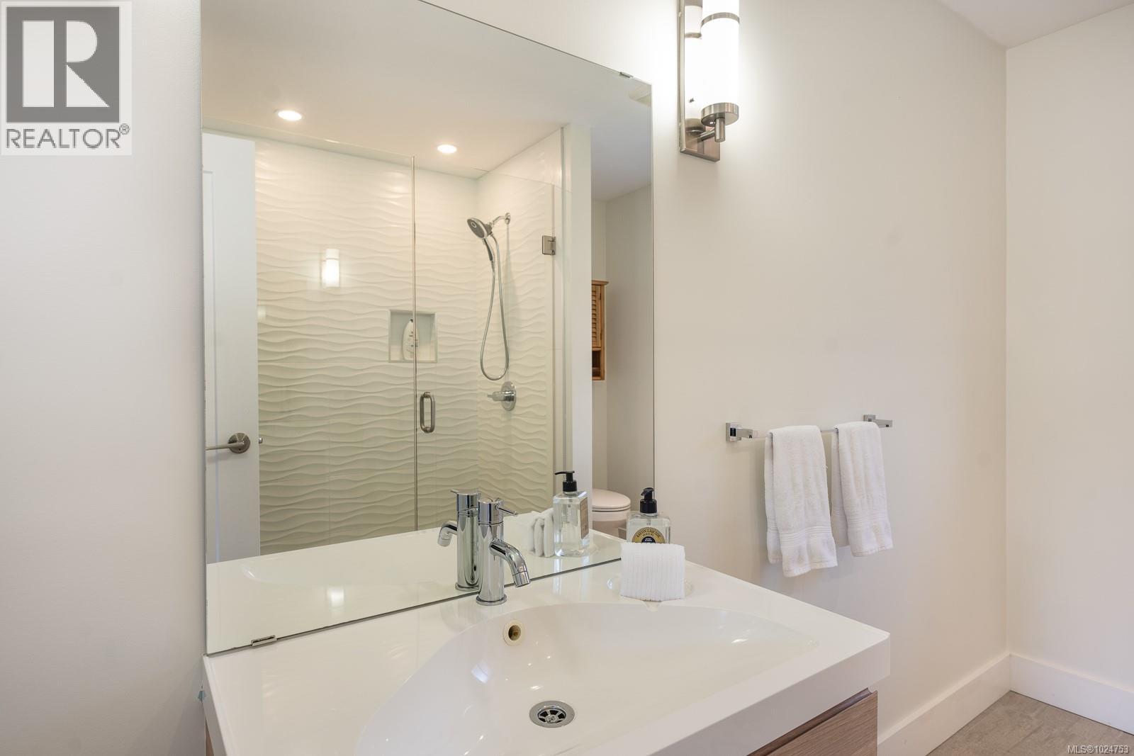 2585 Wyldewood Ave, Shawnigan Lake, British Columbia  V0R 2W3 - Photo 16 - 1024753