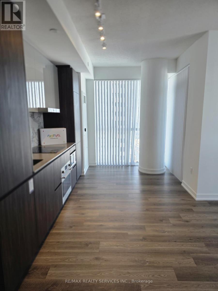 5102 - 8 Interchange Way, Vaughan, Ontario  L4K 5Z7 - Photo 17 - N12742686