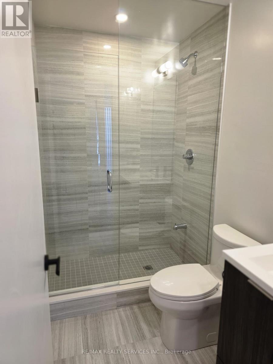 5102 - 8 Interchange Way, Vaughan, Ontario  L4K 5Z7 - Photo 7 - N12742686