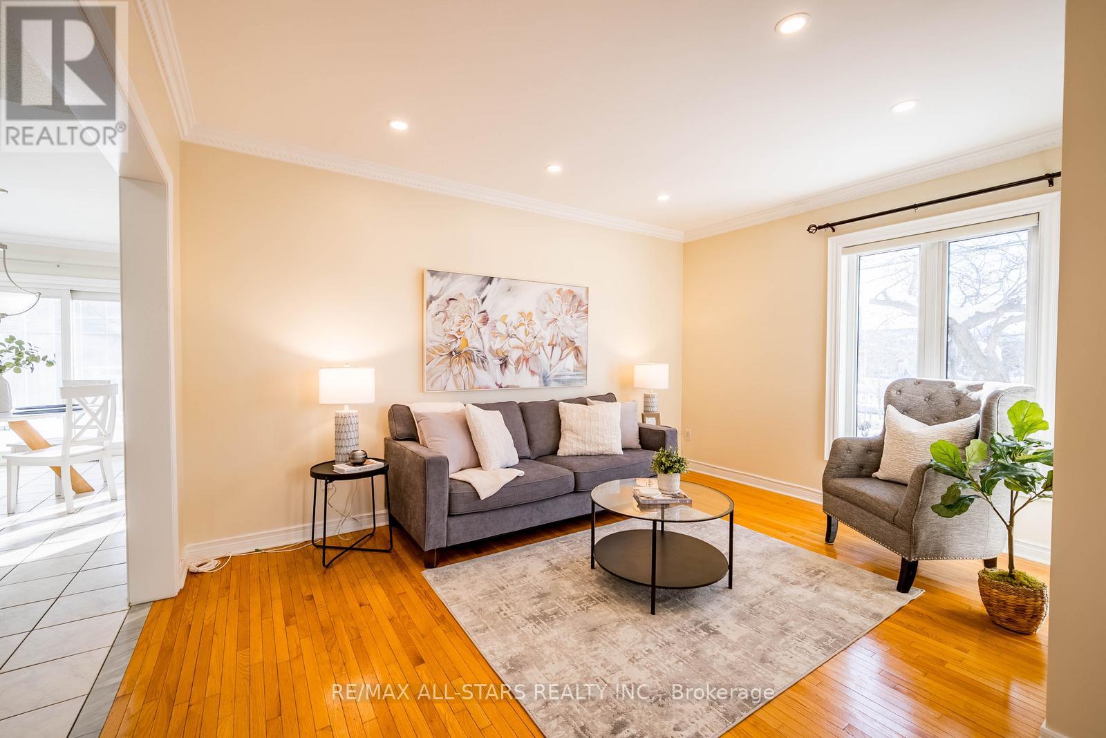 2241 Old Rutherford Road, Vaughan, Ontario  L6A 1Z7 - Photo 12 - N12742704