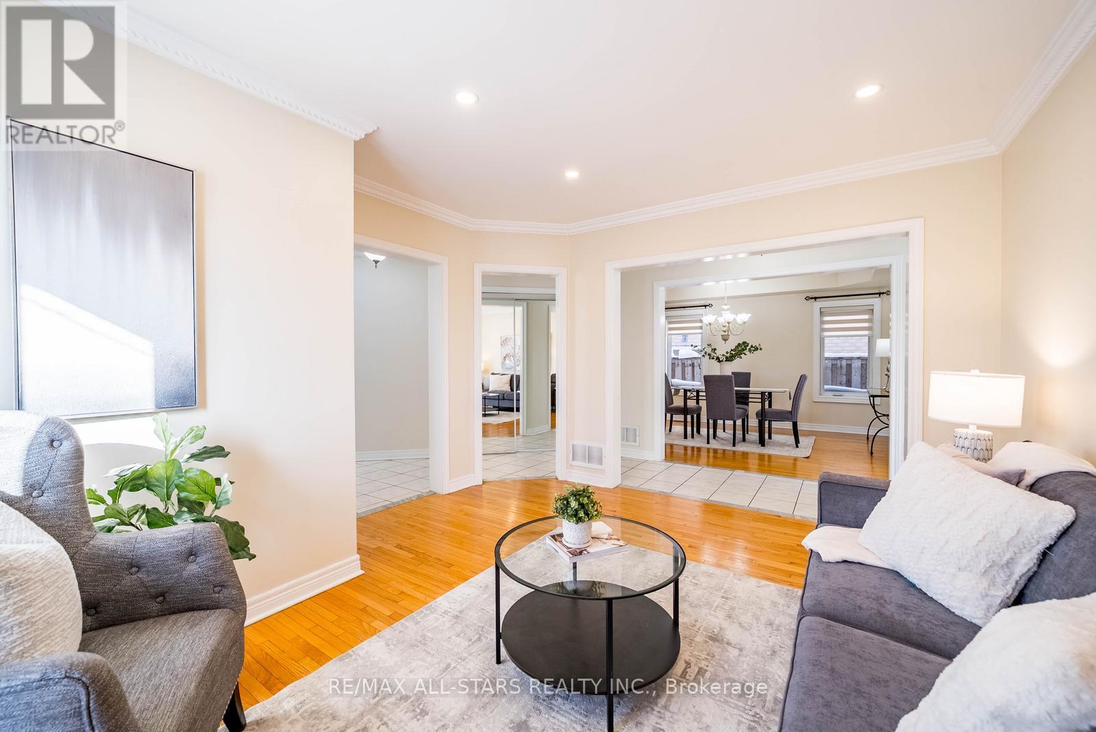 2241 Old Rutherford Road, Vaughan, Ontario  L6A 1Z7 - Photo 13 - N12742704