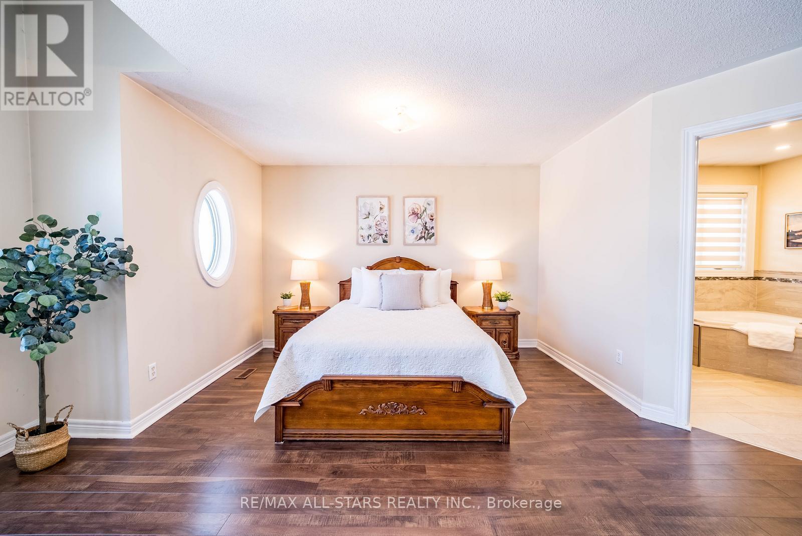 2241 Old Rutherford Road, Vaughan, Ontario  L6A 1Z7 - Photo 27 - N12742704