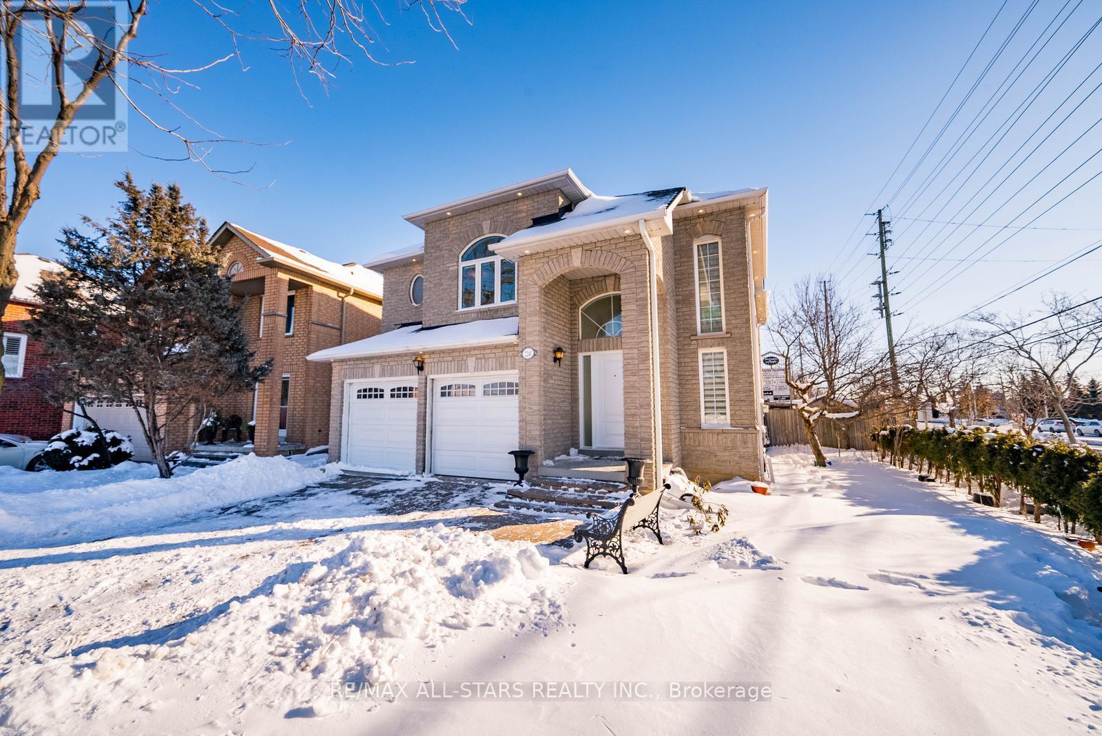 2241 Old Rutherford Road, Vaughan, Ontario  L6A 1Z7 - Photo 4 - N12742704